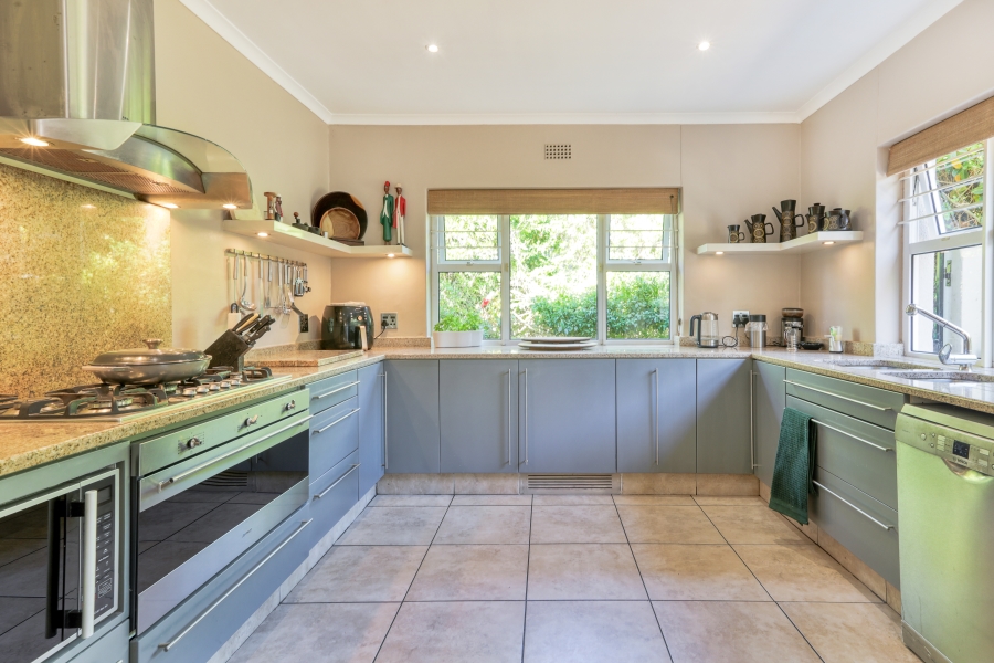 4 Bedroom Property for Sale in Constantia Western Cape
